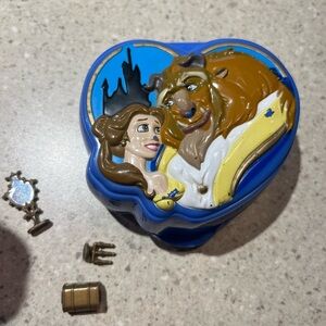 1995 Bluebird Disney Beauty And The Beast Compact Playset No Figures